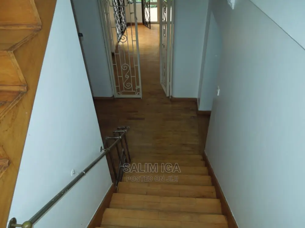 3bdrm Duplex in Kololo Property, Central Division for Rent