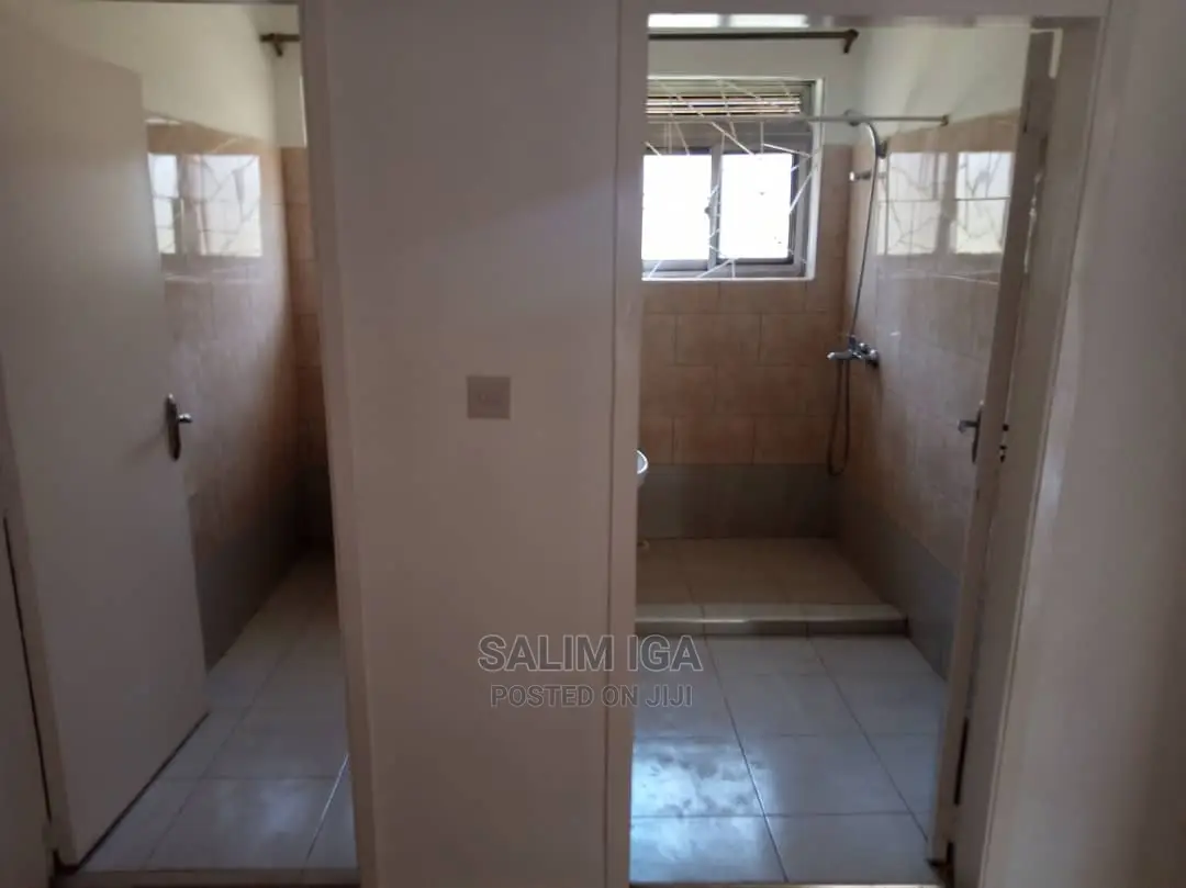 4bdrm Bungalow in Kololo Property, Central Division for Rent
