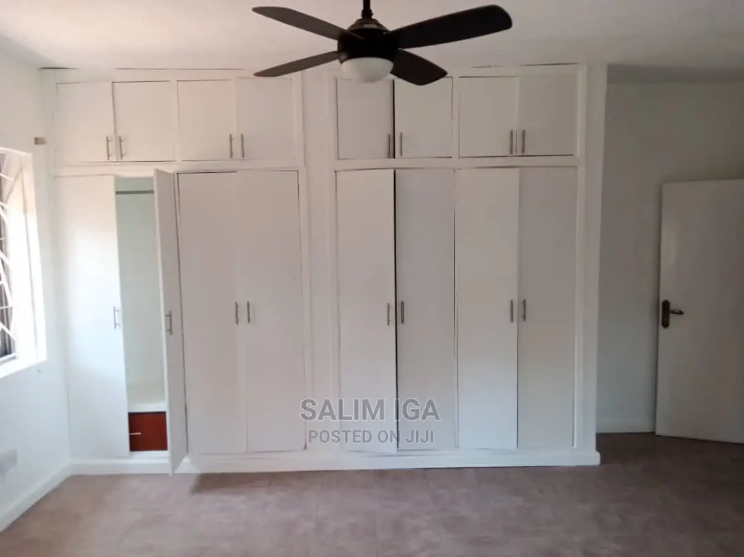 4bdrm Bungalow in Kololo Property, Central Division for Rent