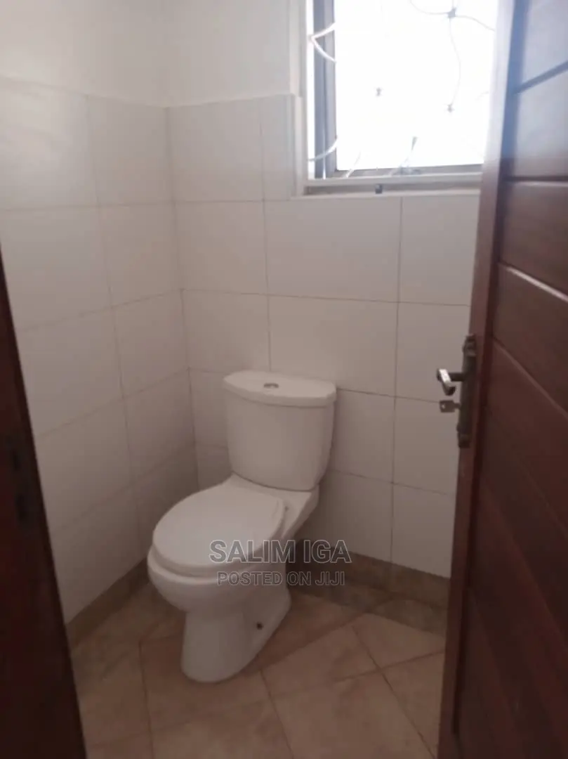 4bdrm Bungalow in Kololo Property, Central Division for Rent
