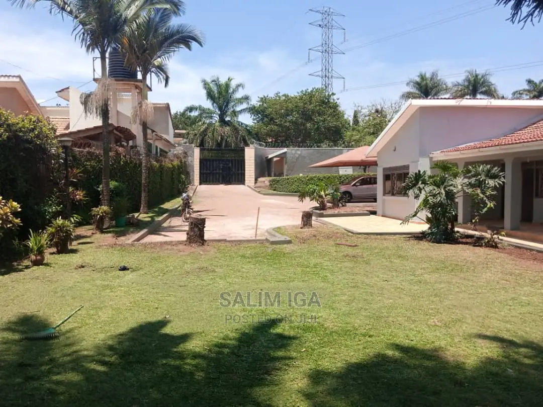 4bdrm Bungalow in Kololo Property, Central Division for Rent