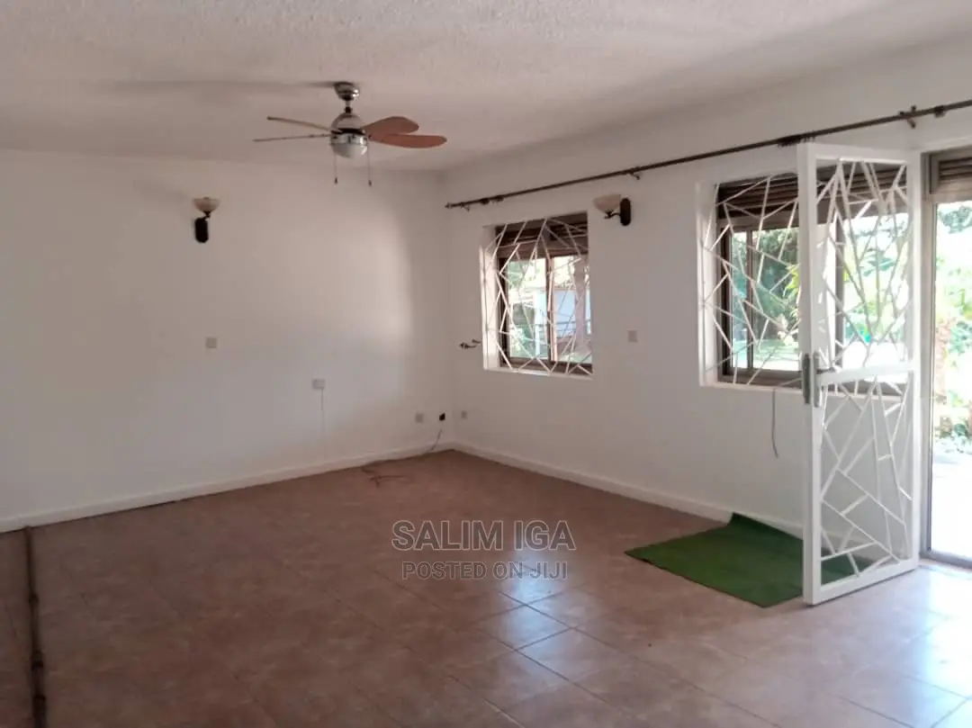 4bdrm Bungalow in Kololo Property, Central Division for Rent