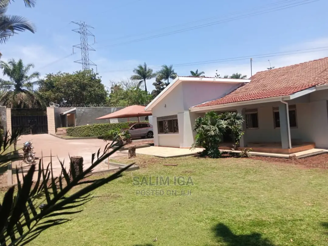 4bdrm Bungalow in Kololo Property, Central Division for Rent