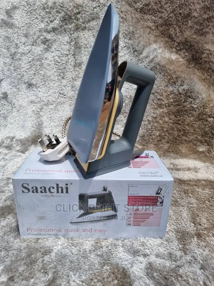 Saachi Dry Iron / Flat Iron