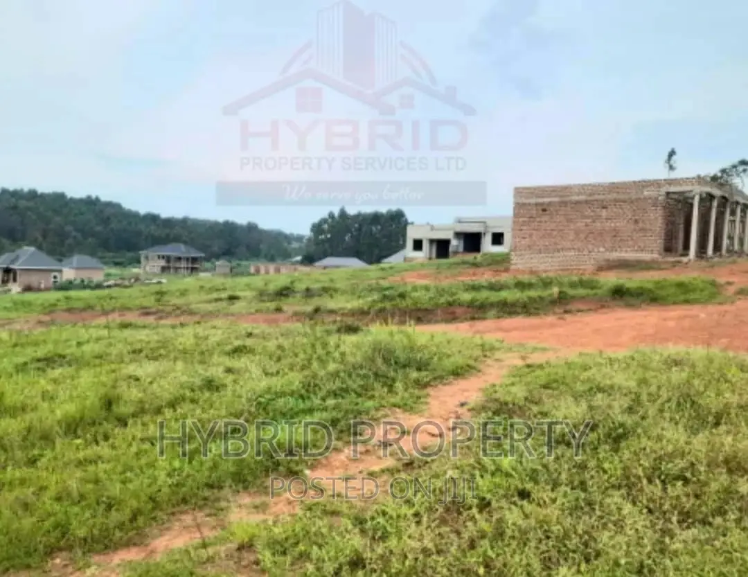Prime Plots For Sale At Bulabakulu~Wakiso Estate~Hoima Road.