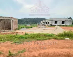 Prime Plots For Sale At Bulabakulu~Wakiso Estate~Hoima Road.
