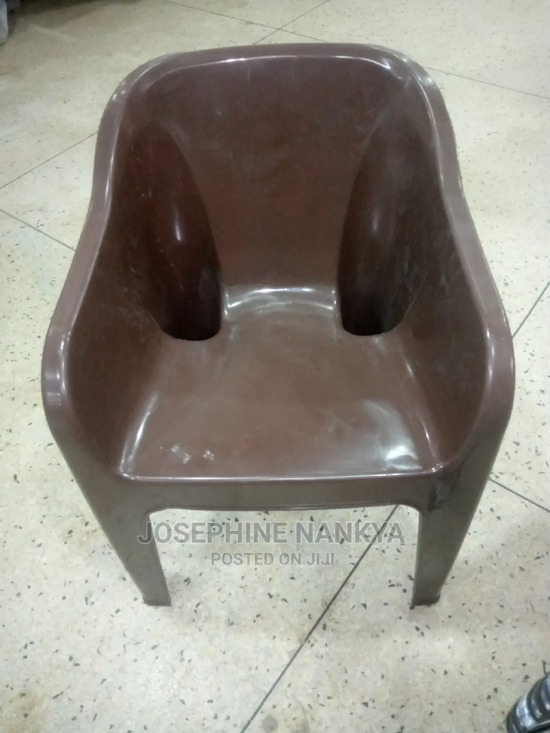 Plastic Sofa Chair, Coffee Brown
