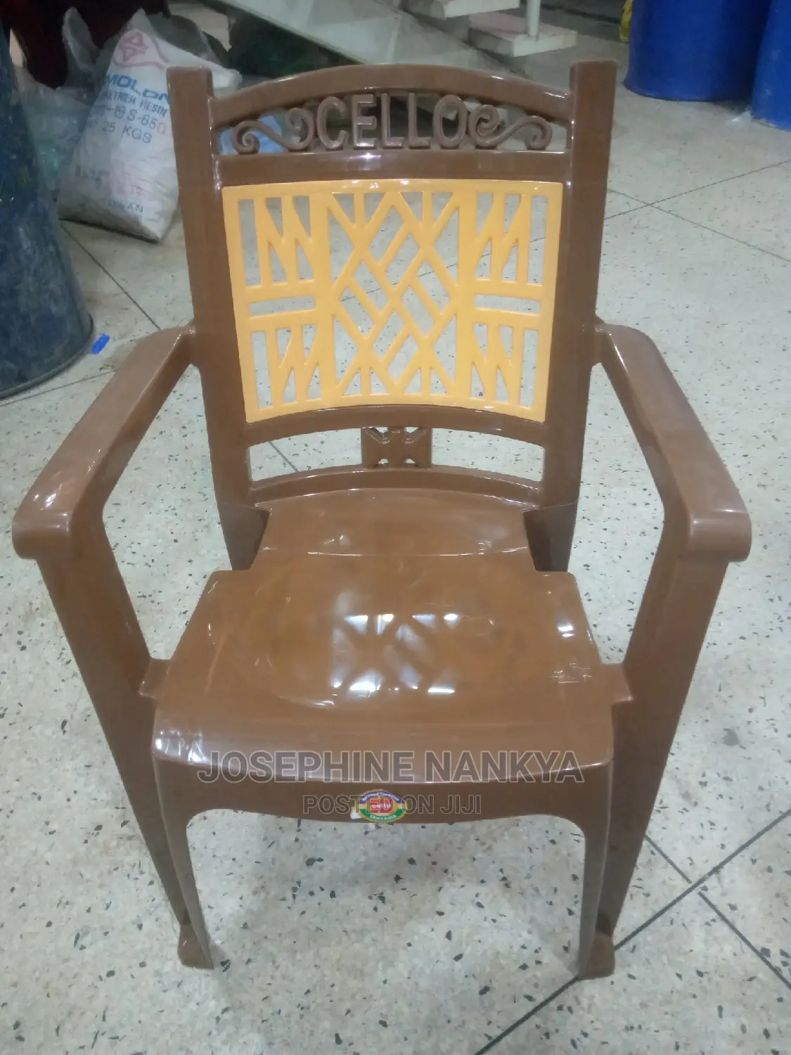 Plastic Mouled Chair , Brown