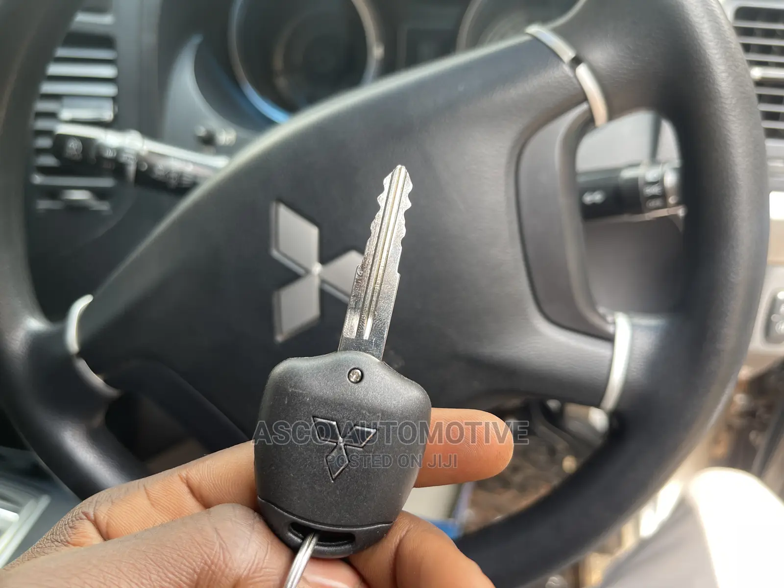 Mitsubishi Pajero Key Programming, Copying Casing Renewal