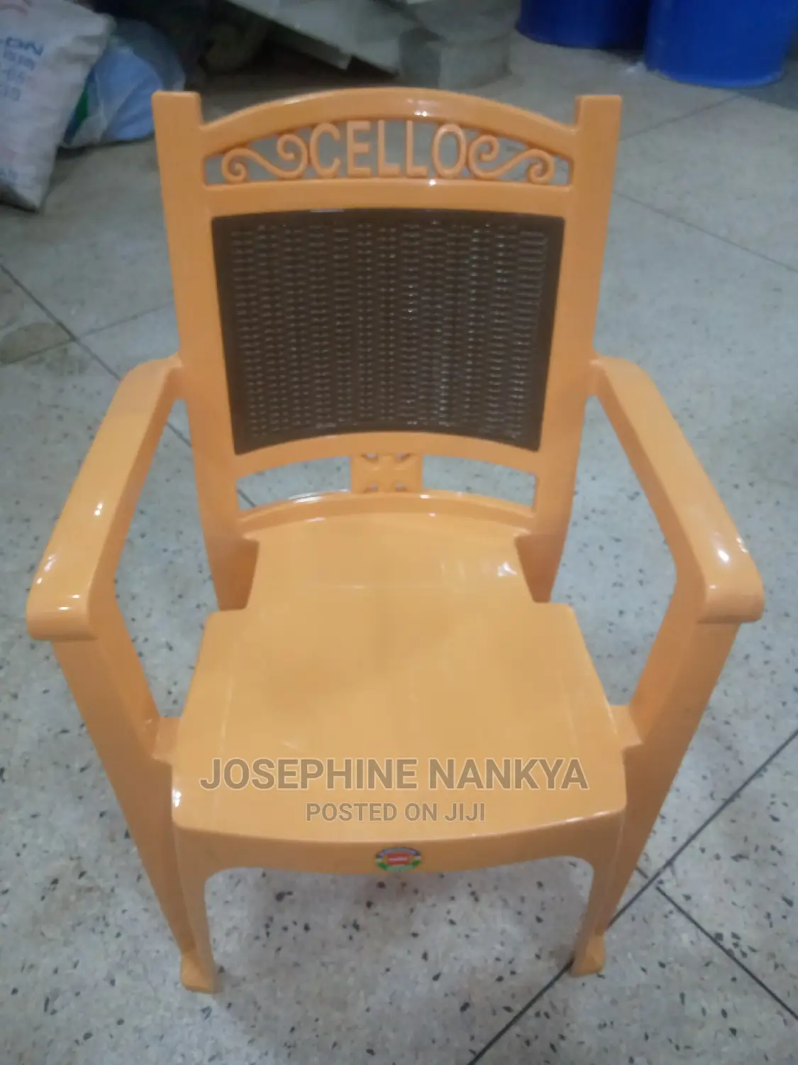 Plastic Mouled Chair, Cream Colour