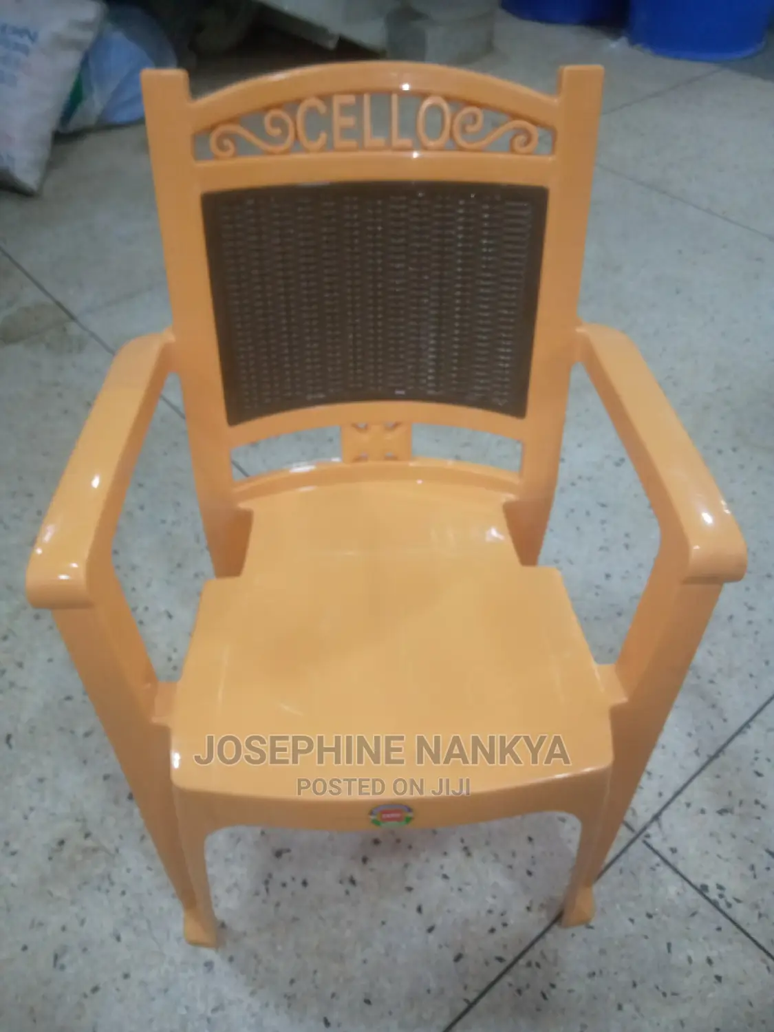 Plastic Mouled Chair, Cream Colour