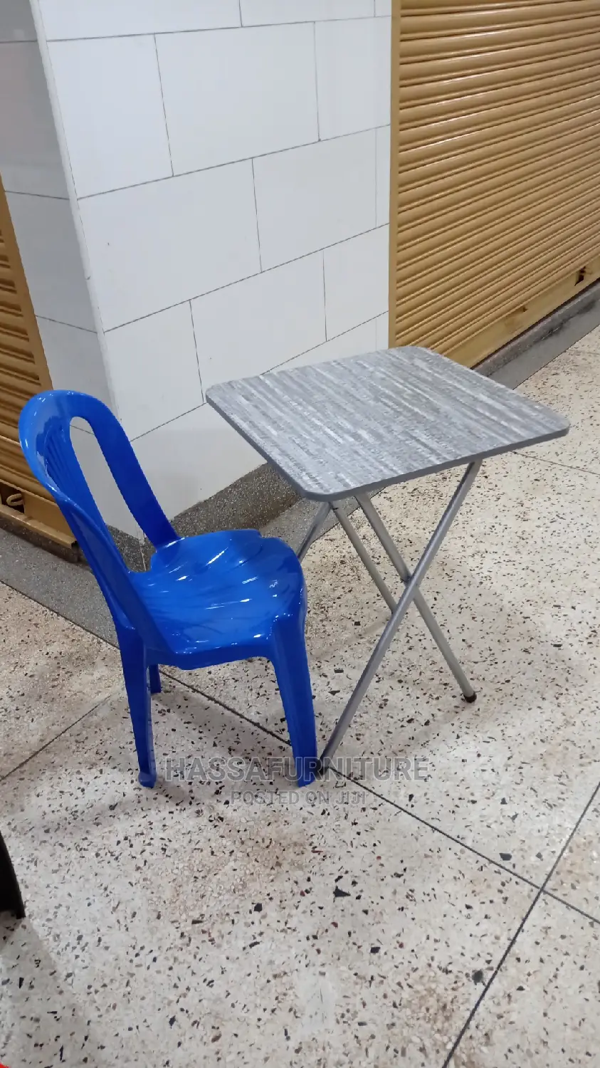 Foldable Reading Table and Chair