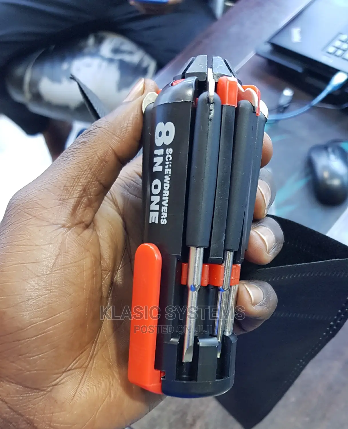 8 In One Screwdriver
