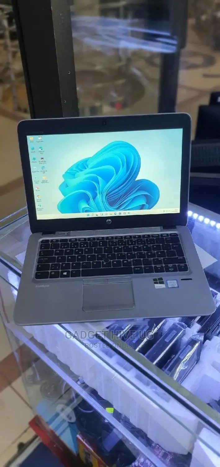 Laptop HP EliteBook 820 G3 8GB Intel Core I5 SSD 256GB