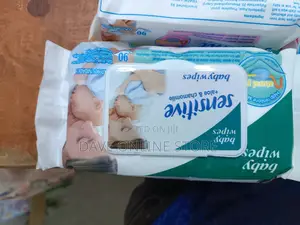 90 Pcs Sensitive Baby Wipes.