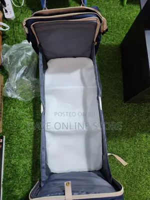2 in 1 Baby Diaper Bag and Crib.