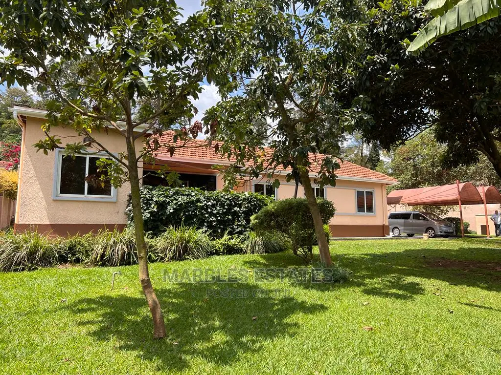 4bdrm Bungalow in Mbuya, Central Division for Rent