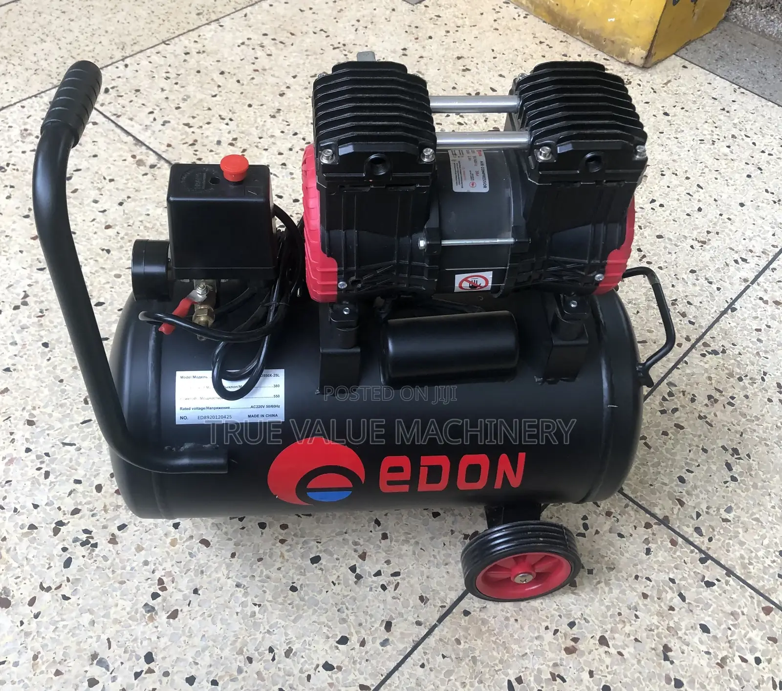 Silent Air Compressor 25 Lites Black