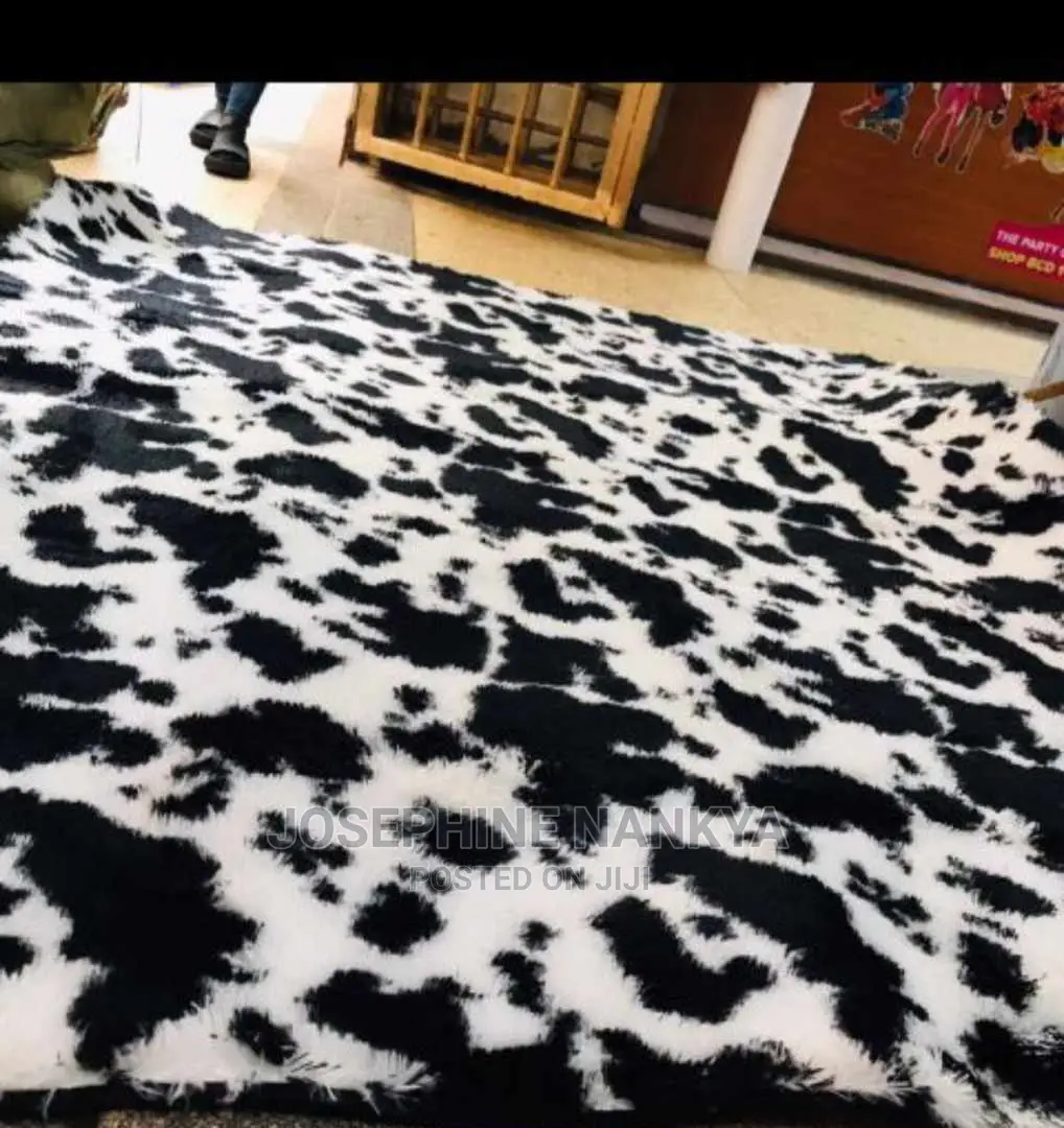 Centre Carpet, Black and White