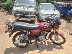 Bajaj Avenger 150 Street 2019 Red
