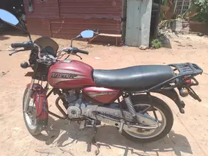 Bajaj Avenger 150 Street 2019 Red