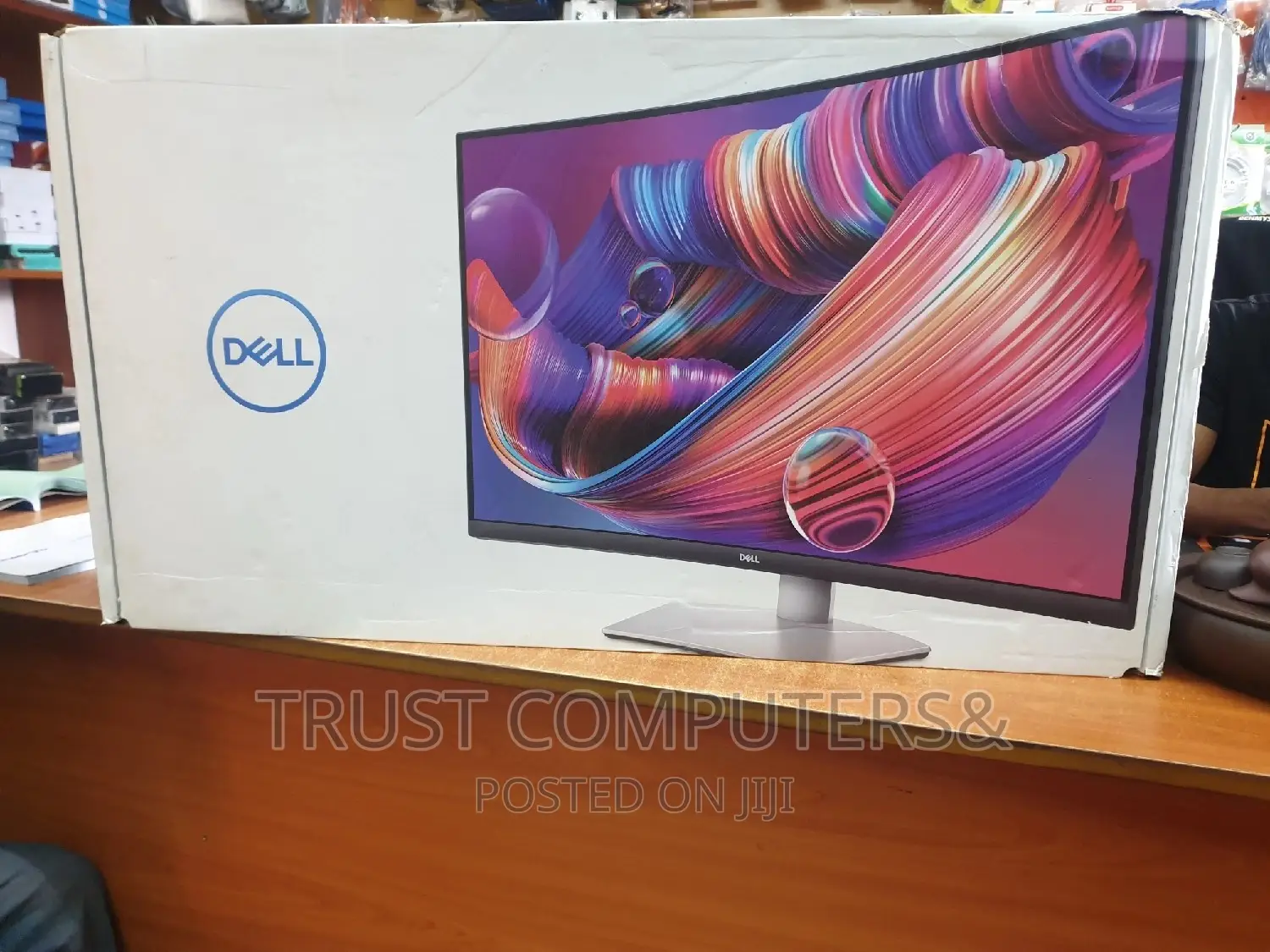 Dell 32inch Curved S3221QS Monitor