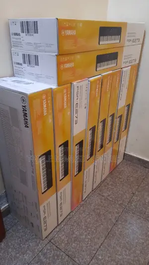 Yamaha Psr E273
