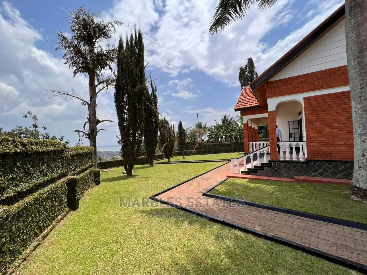 3bdrm Bungalow in Buziga, Central Division for Rent