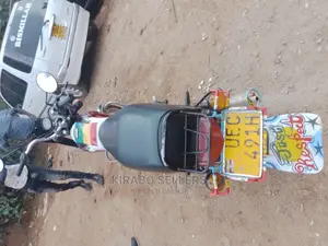 Bajaj Boxer 2020 Red