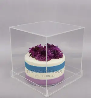 Cakes Display/Box Made of Acrylic