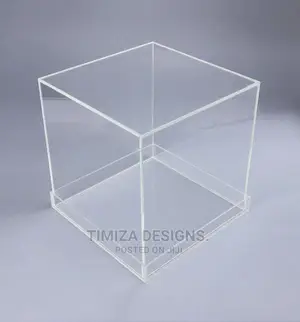 Cakes Display/Box Made of Acrylic