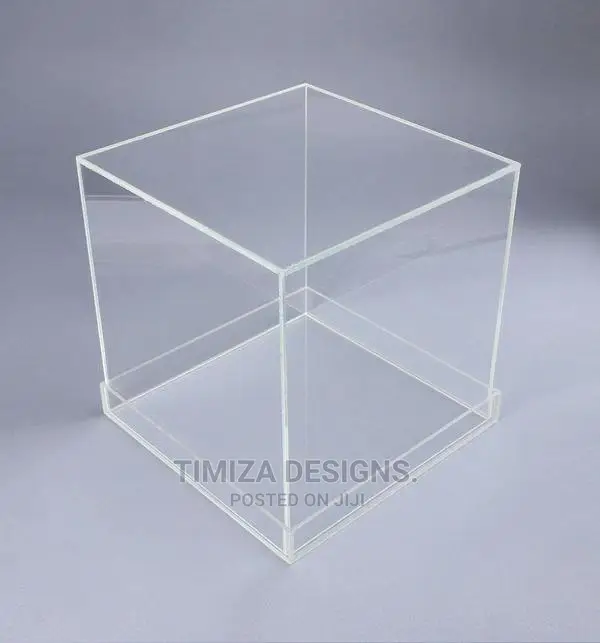 Cakes Display/Box Made of Acrylic