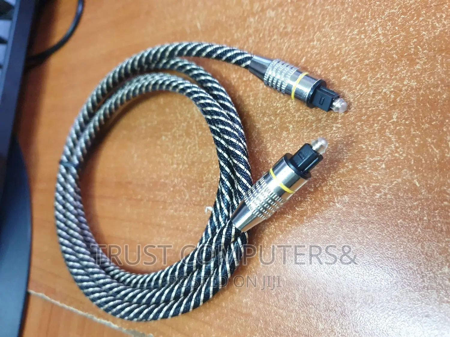 Fiber Optical Cable 1.8m