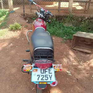 Bajaj Boxer 2022 Red