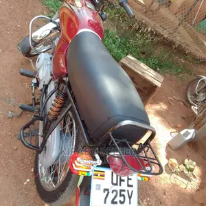 Bajaj Boxer 2022 Red
