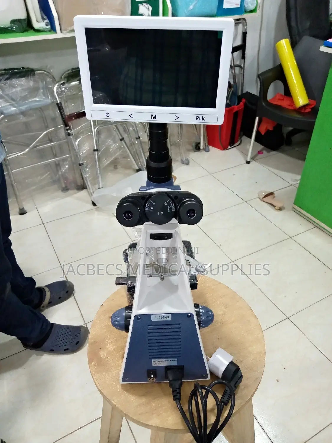 Trinocular Microscope