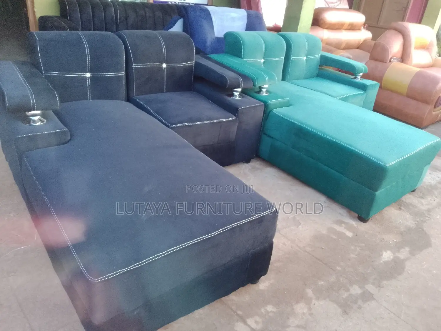 Black Sofas for Sale in Good Materials