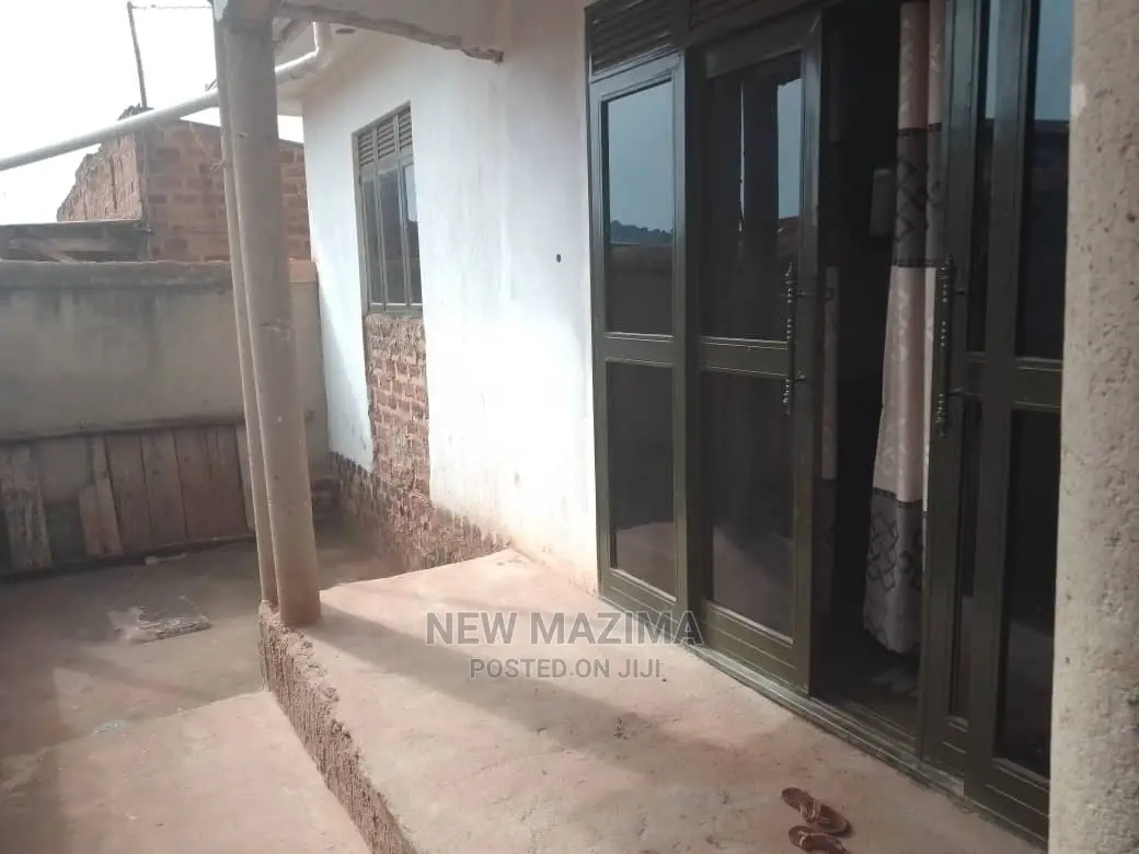 3bdrm House in Gangu, Central Division for Sale