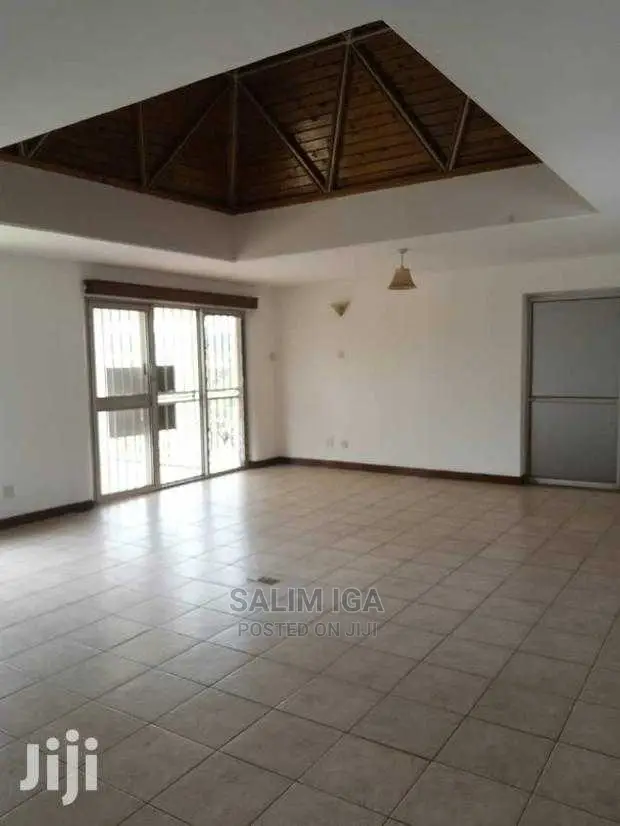 4bdrm Bungalow in Kololo Property, Central Division for Rent