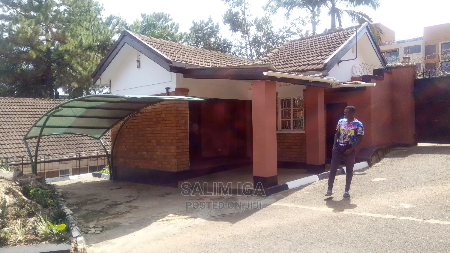 4bdrm Bungalow in Kololo Property, Central Division for Rent