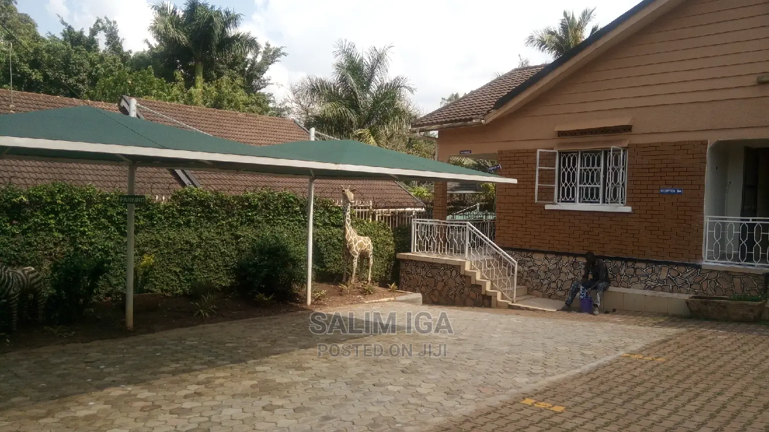 4bdrm Chalet in Kololo Property, Central Division for Rent