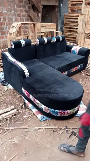 Sofas for Sale in Good Quality (Condition)(Materials)