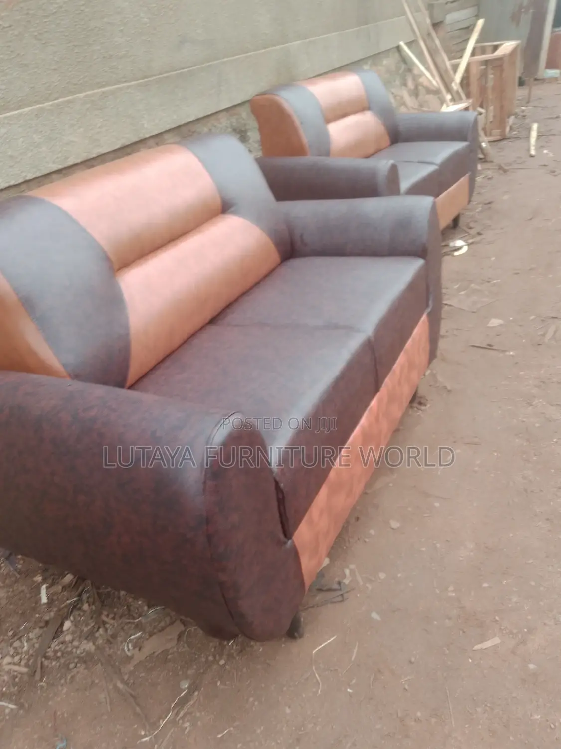Sofas for Sale in Good Condition (Quality)(Condition)(Price)