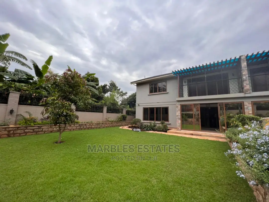 4bdrm Townhouse / Terrace in Kololo, Central Division for Rent