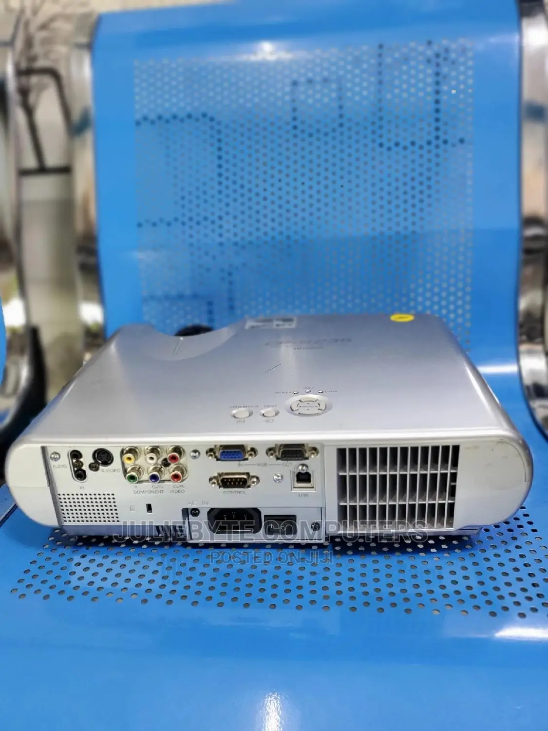 Hitachi Projector