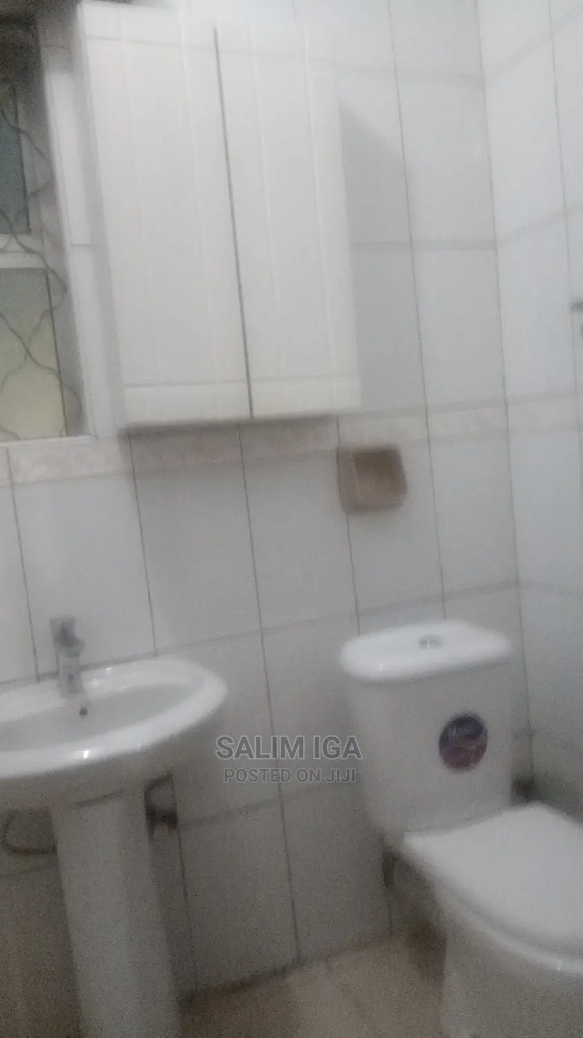 5bdrm Duplex in Kololo Property, Central Division for Rent