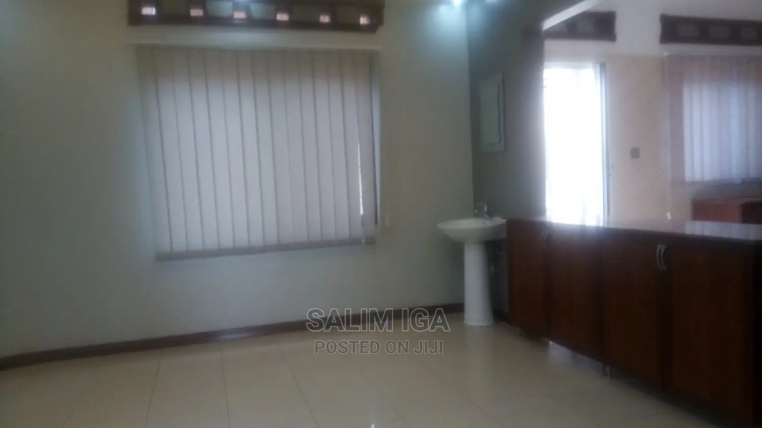 5bdrm Duplex in Kololo Property, Central Division for Rent