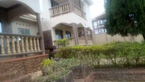 5bdrm Duplex in Kololo Property, Central Division for Rent