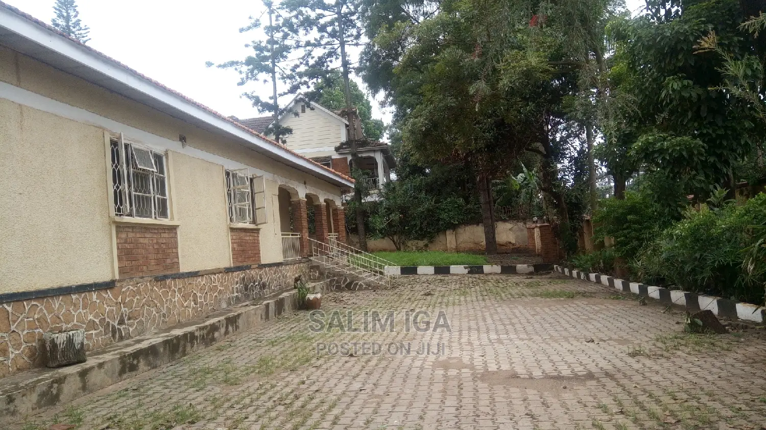4bdrm Bungalow in Kololo Property, Central Division for Rent