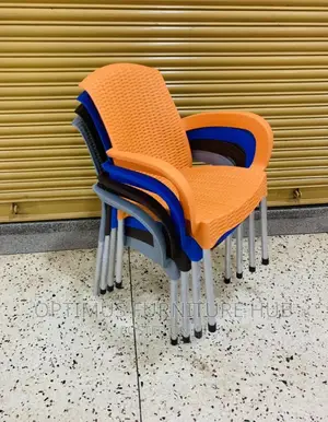 Plastic Chairs (Multicolored)